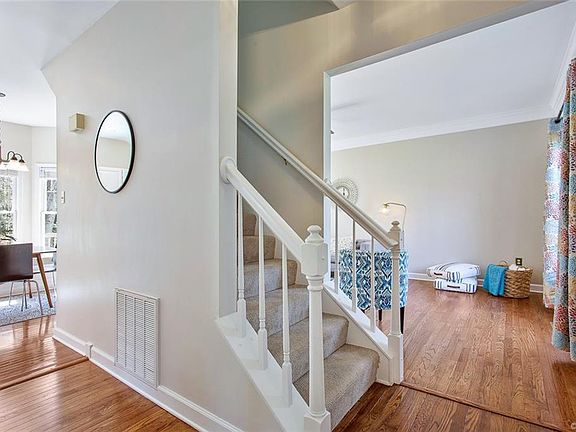 5th image of 9009 Singletree Ln
