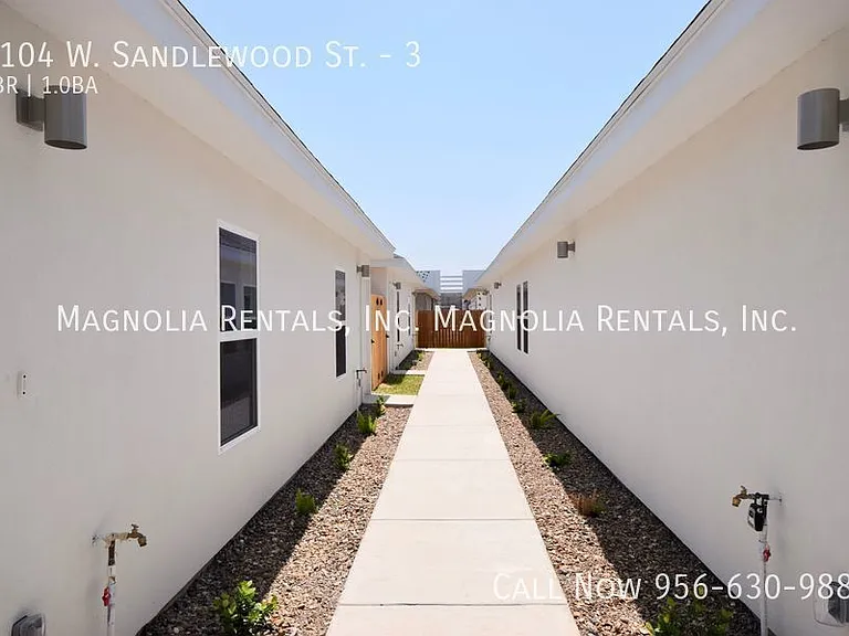 3104 W Sandlewood St #3 — Photo 3