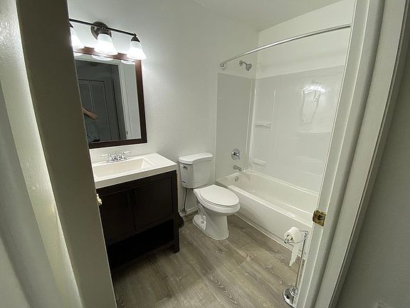Main full bath
