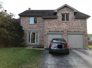 8 Redspire Ct, Bolingbrook, IL 60490