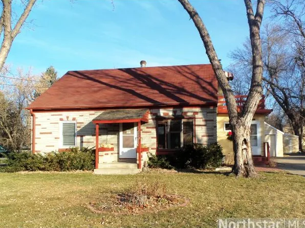 2258 105th St W, Bloomington, MN 55431