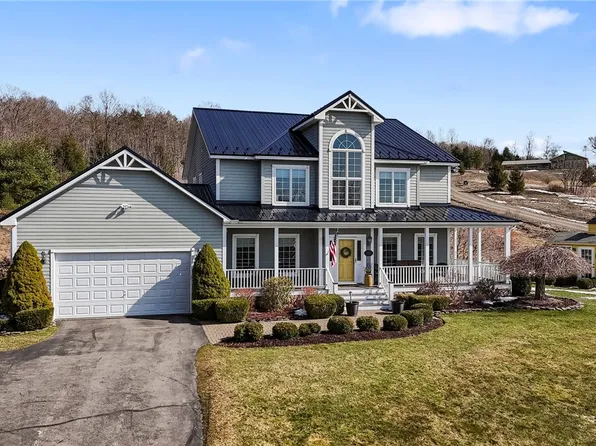 4910 Lookout Dr, Cortland, NY 13045