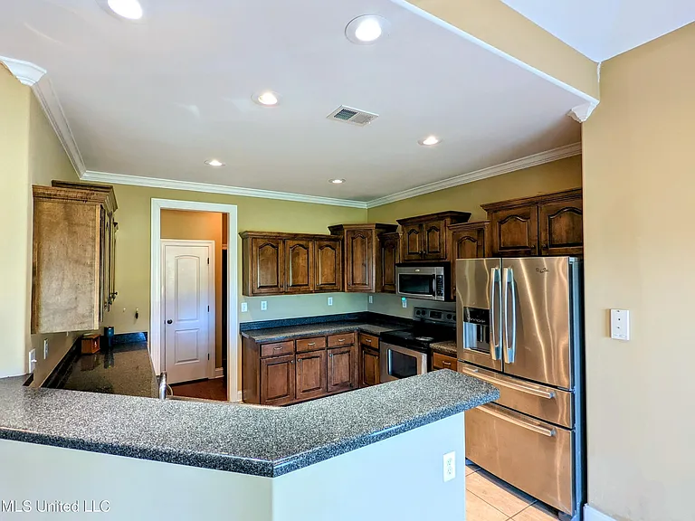 2947 Malabar Pl — Photo 9