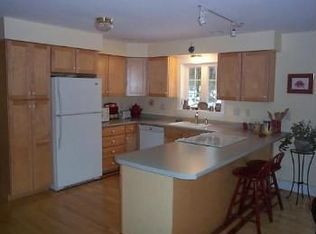 24 Anderson Rd, Raymond, ME 04071