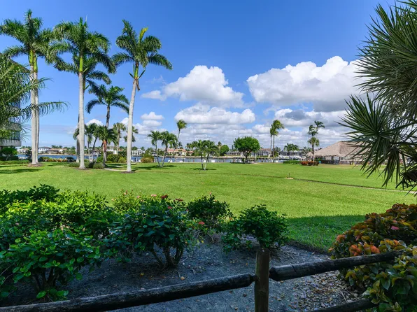 657 Seaview Ct APT J1, Marco Island, FL 34145