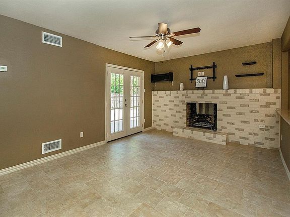5th image of 1335 Cypress Dr