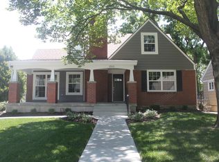 2515 W 51st St, Westwood, KS 66205