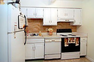 3rd image of 433 S Lombard Ave APT 36