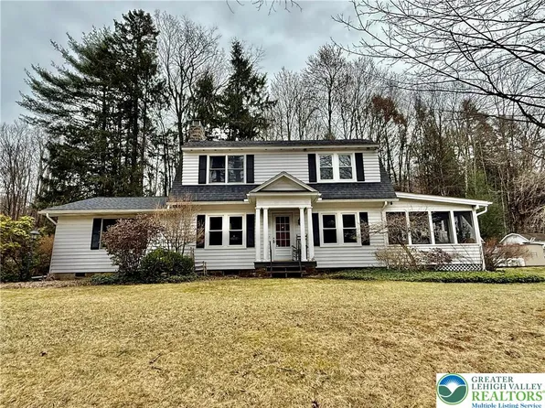 278 S Sterling Rd, South Sterling, PA 18460