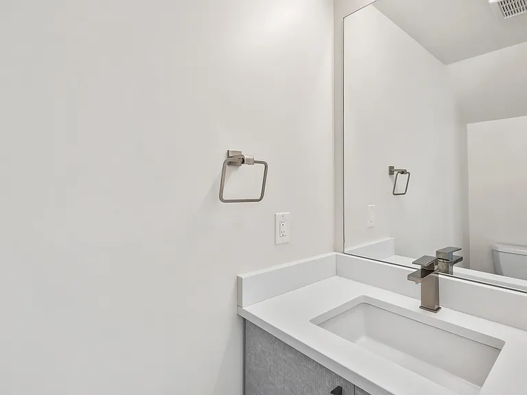 Franklin 10 — Photo 7