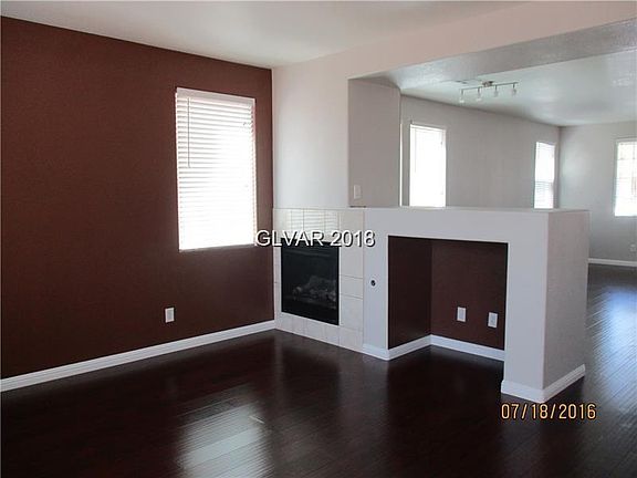 3rd image of 528 Caribbean Palm Dr