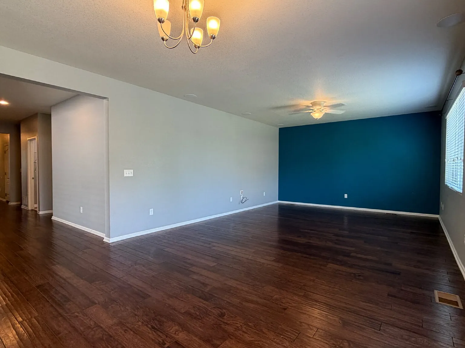 4 bed, 3.0 bath, 4000 sqft, $3,450 — Photo 4