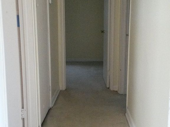 5th image of 261 Lindale Dr