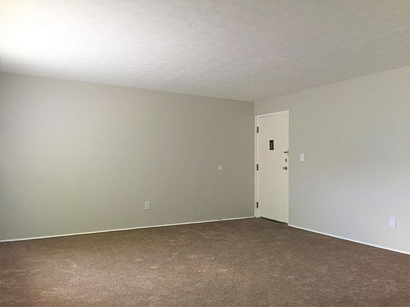4th image of 20 Koehler Ave APT 6