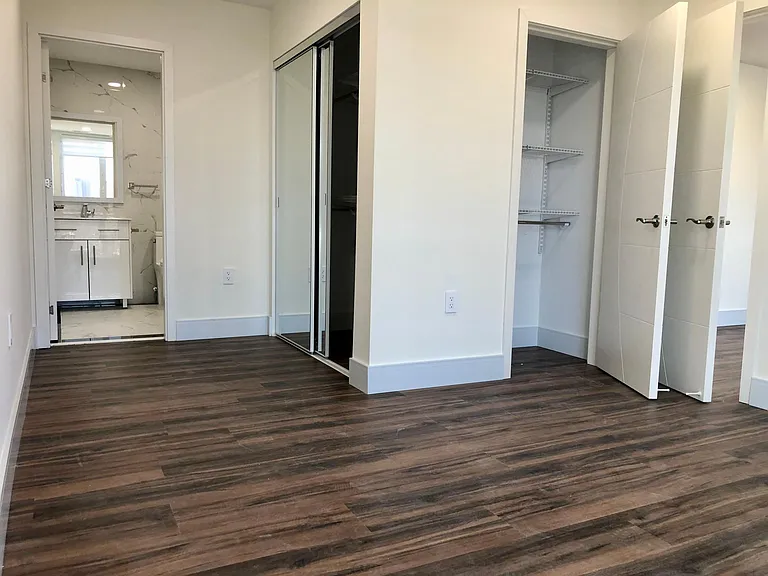 4904 Spruce St #506 — Photo 9