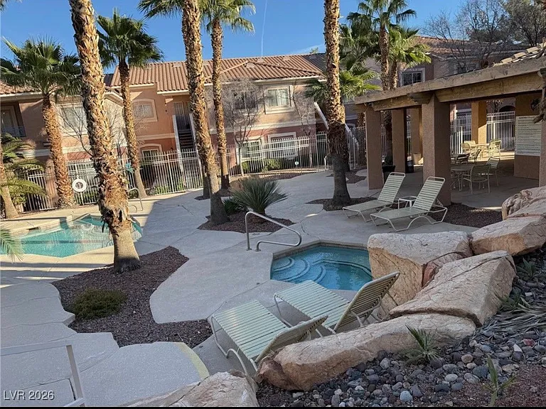 10525 Autumn Pine Ave #203 — Photo 19
