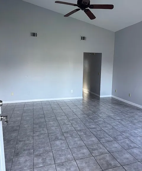 111 Kacy Ln — Photo 2