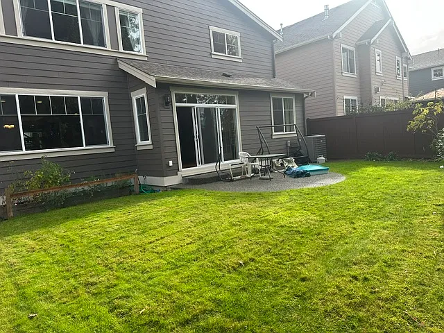 4 bed, 3.5 bath, 3361 sqft, $6,000 — Photo 3