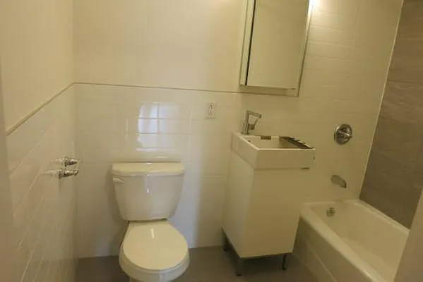 Rented by Manhattan Best Realty, Inc. | media 26