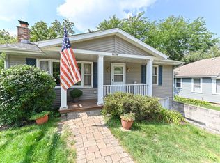 N1729 W Beach Dr, Lake Geneva, WI 53147