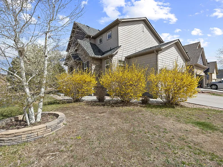 7555 Gallard Hts — Photo 2