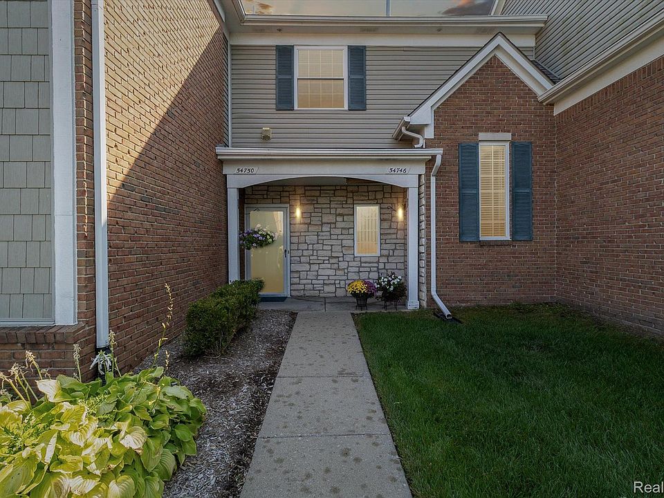 1st image of 54746 Monarch Dr