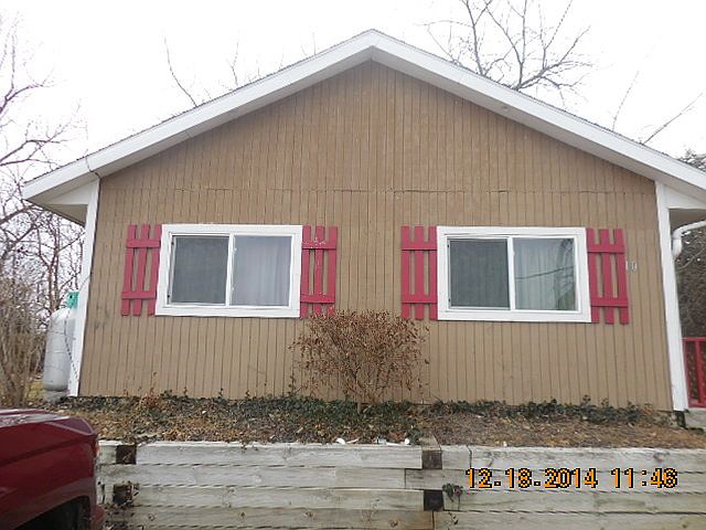 1st image of 10 Lakeshore Dr