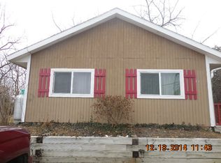 10 Lakeshore Dr, Wilmington, IL