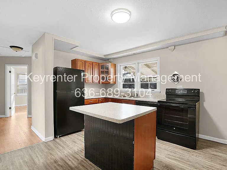 236 S Cadillac Dr — Photo 9