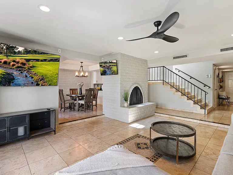 7802 E Mackenzie Dr — Photo 31