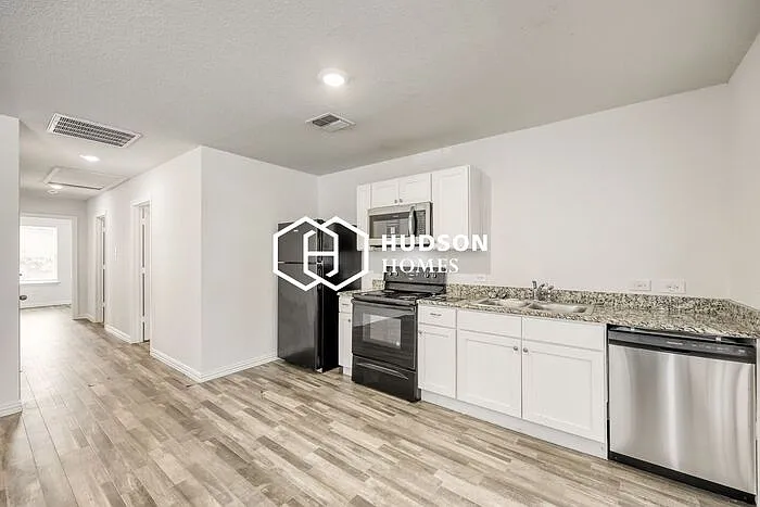 1803 Fillmore St #A — Photo 5