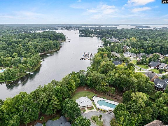 4th image of 136 Hawks Ridge Ln