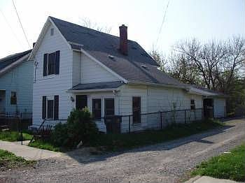1st image of 222 E Vine St