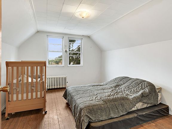 4th image of 4083 Seton Ave #1