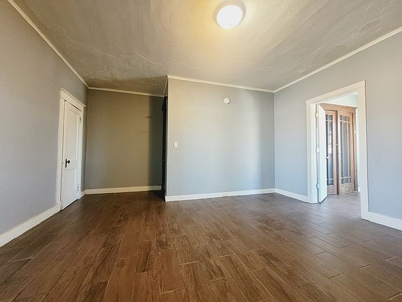 2nd image of 209 N Elm St #11518978