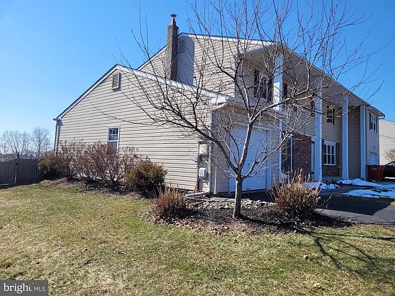 4th image of 2810 Truman Dr