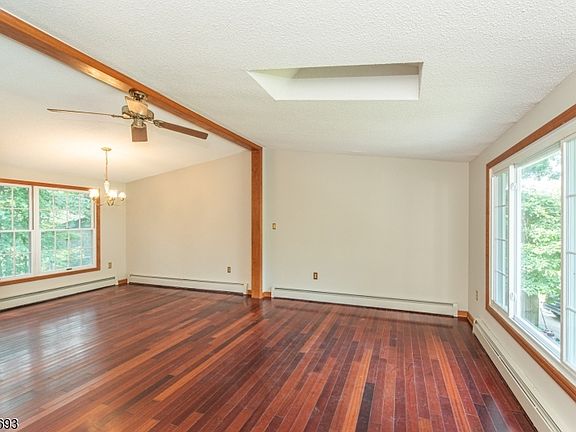 3rd image of 148 Papscoe Rd