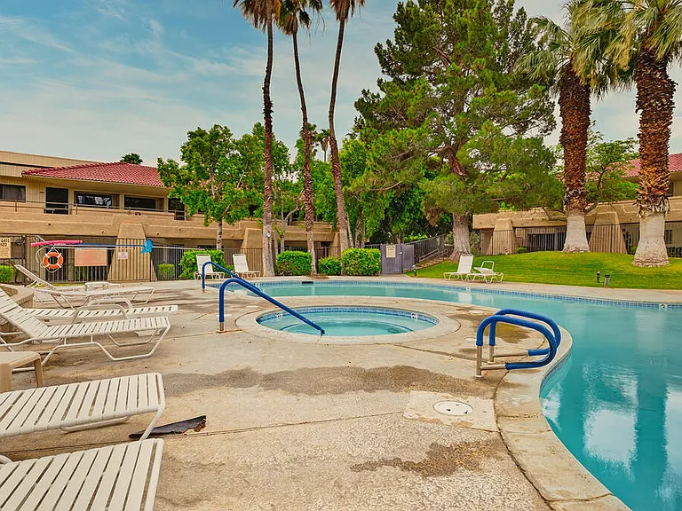 2820 N Arcadia Ct #B205 — Photo 18