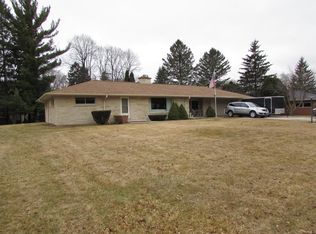 203 Grand AVENUE, Thiensville, WI 53092