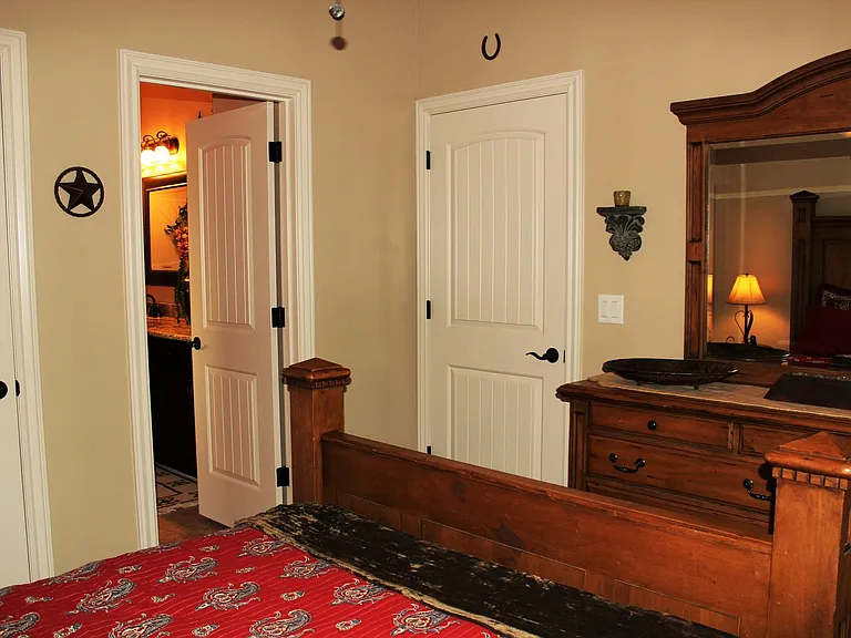 1074 Gleneagles Dr — Photo 25