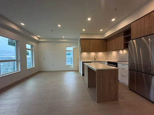 82 1st St #62X Photo 1