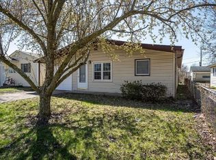 3229 Mars Ave, Springfield, IL 62707