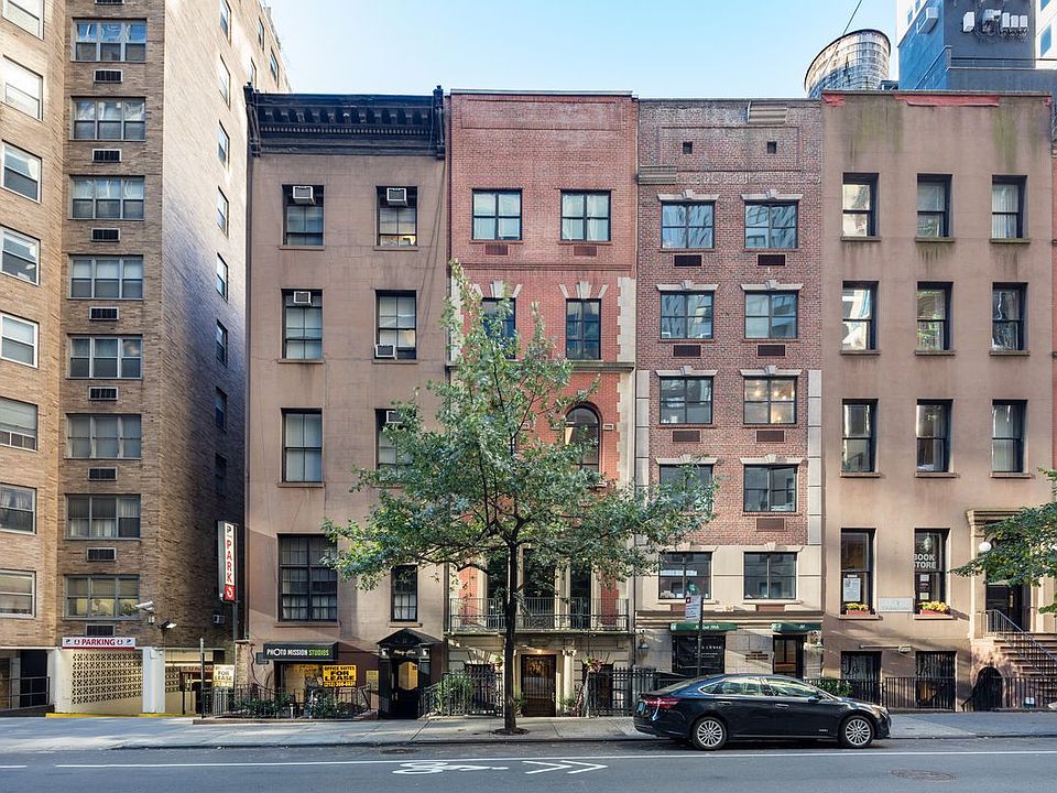 1st image of 32 E 39th St