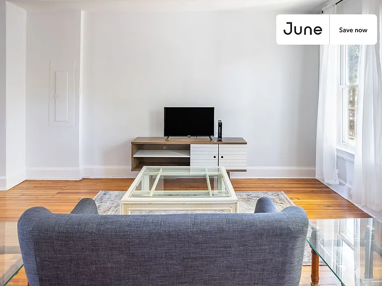 1160 Neal St NE — Photo 6