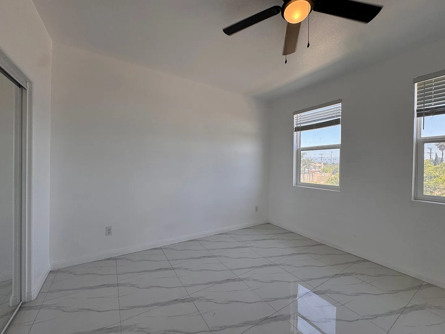 Arrow Apartments 16220 Arrow Blvd, Fontana, CA 92335 — Photo 4