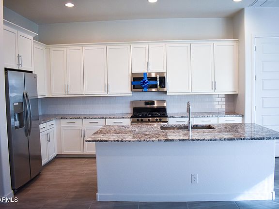 3rd image of 4076 S Quinn Ave