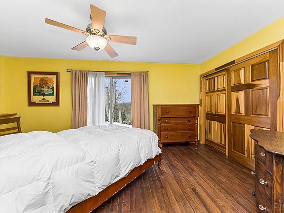 4th image of 5323 Buck Run Rd