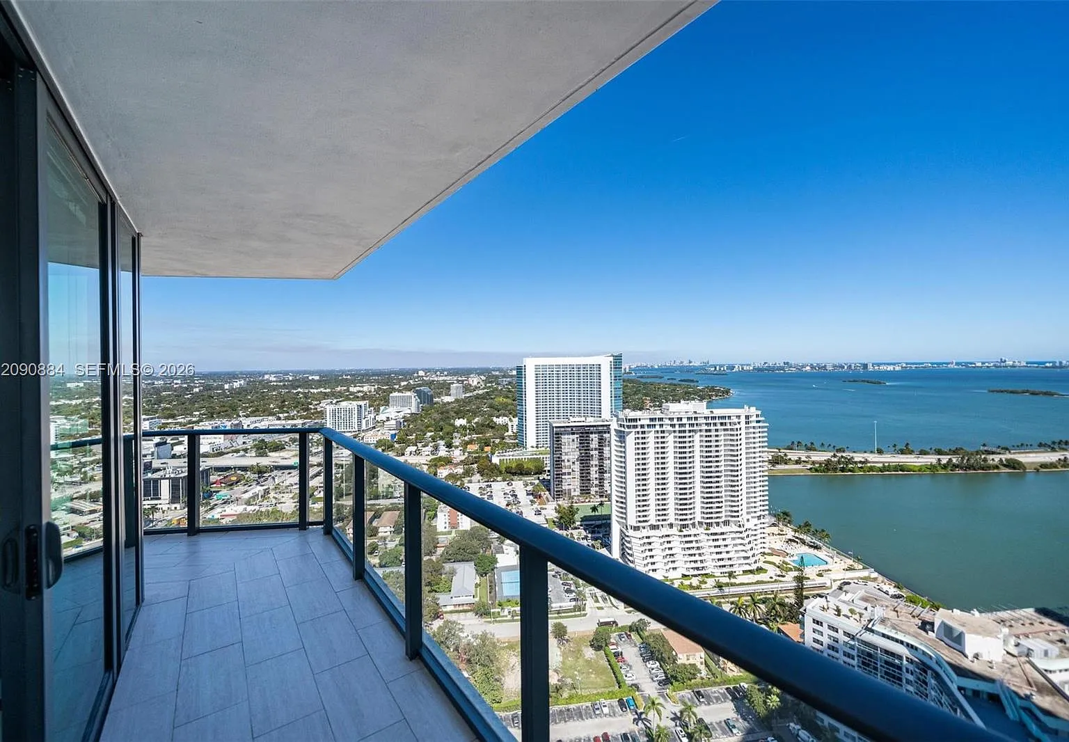 Paraiso Bayviews Condo — Photo 2