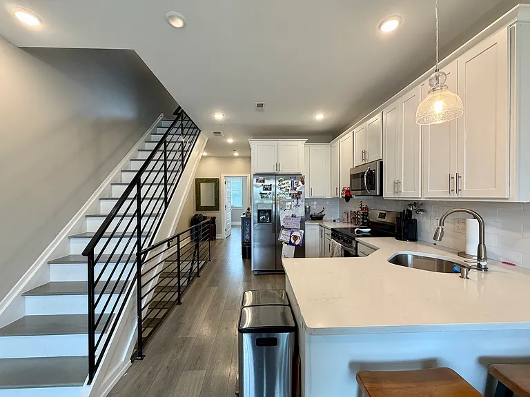 2535 N Howard St #2 — Photo 2