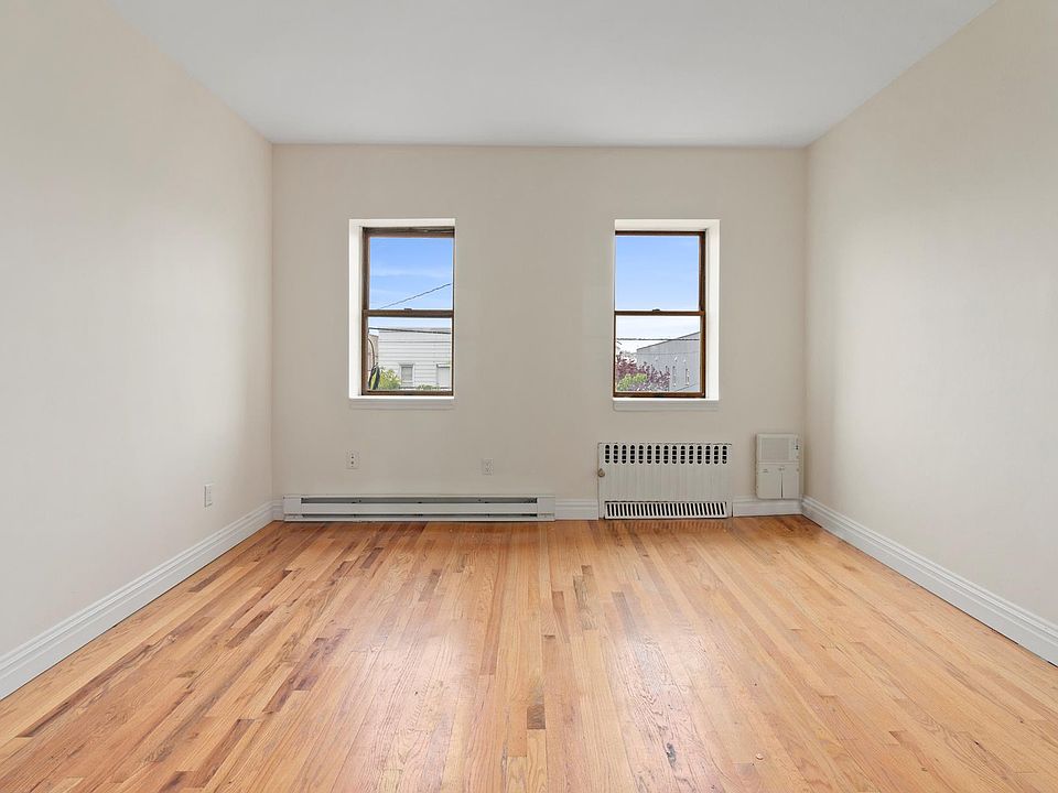 1st image of 21 Bay 14th St #2L